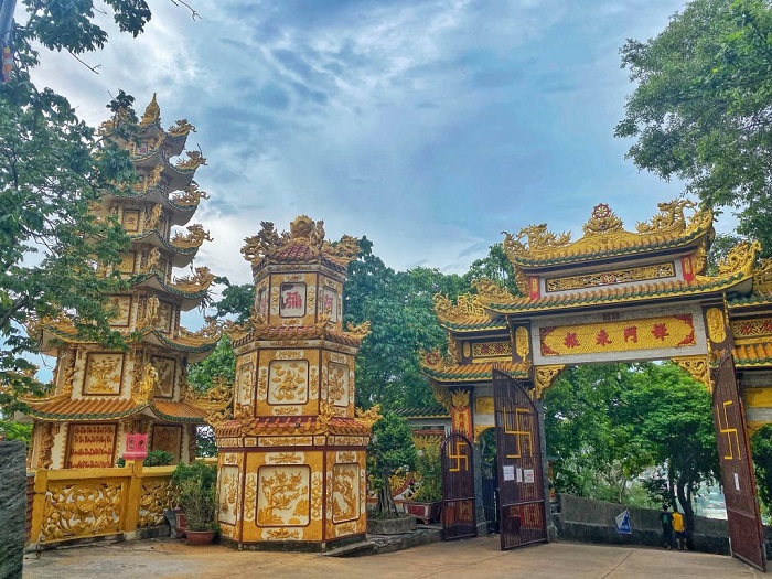 Địa điểm lễ chùa đầu năm ở Bình Dương - chùa Châu Thới