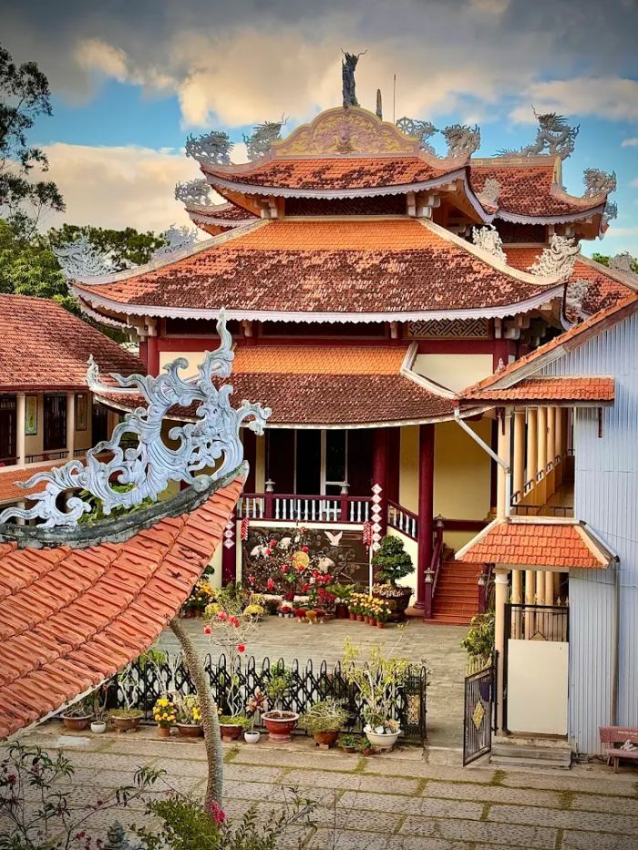 điểm du lịch ở Đà Lạt ít đông đúc Chùa Linh Phong