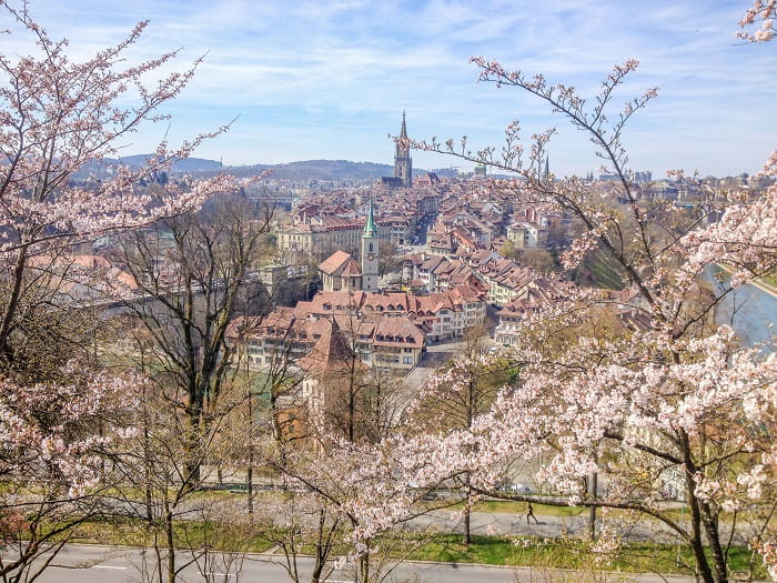 kinh nghiệm du lịch Thụy Sĩ mùa xuân nên đến Bern