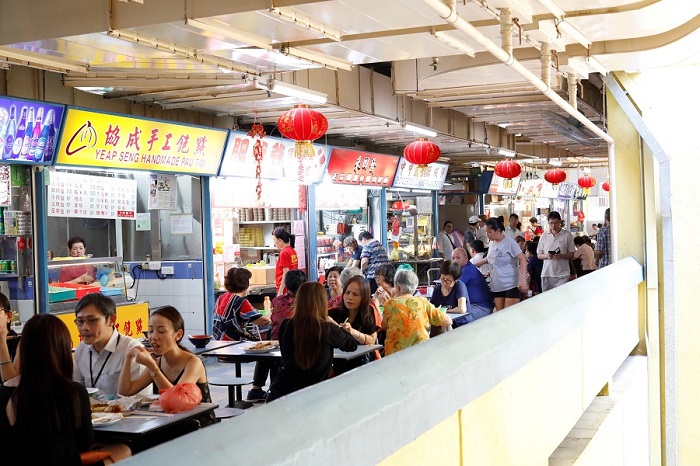 Chinatown Complex Food Center là địa chỉ thưởng thức ẩm thực Hawker Singapore