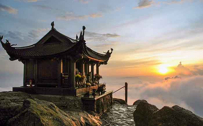 5 địa điểm du xuân hot - Chùa Đồng nằm trên độ cao 