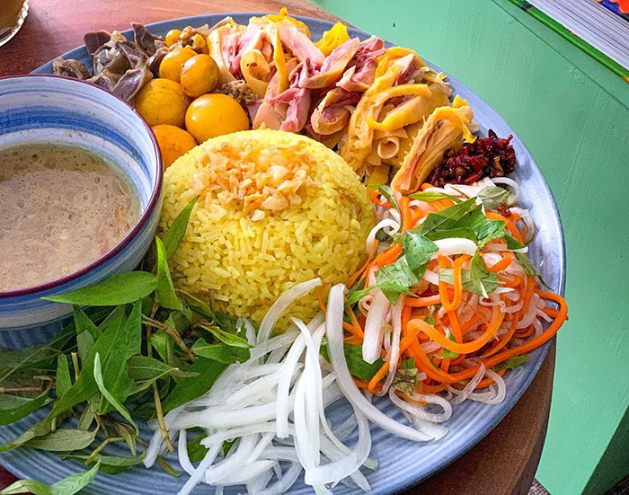 quán cơm gà ngon ở Sài Gòn nổi tiếng