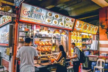 Review chi tiết các khu ẩm thực Hawker Singapore nổi tiếng nhất