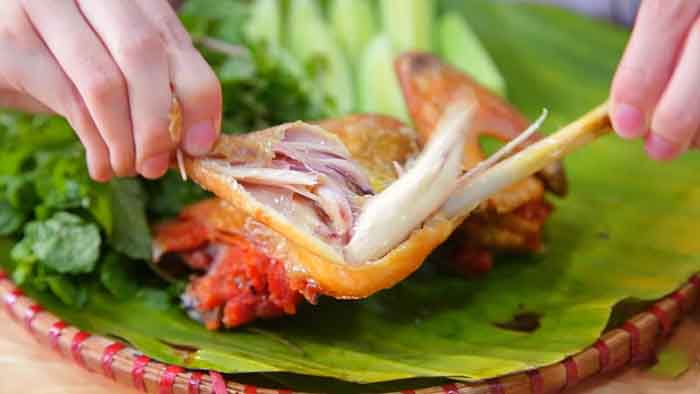 Khám phá phố ẩm thực Ngõ Cấm Chỉ  - Xôi huyền thoại cô Hồng