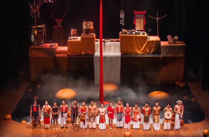 Các show diễn nổi tiếng ở Nha Trang Chum Show