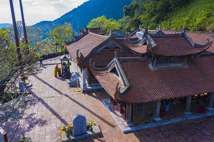 Viếng quần thể chùa Yên Tử Quảng Ninh - Chùa Hoa Yên nhìn gần