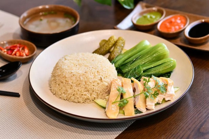 Nên ăn gì khi đi tour du lịch Singapore Malaysia