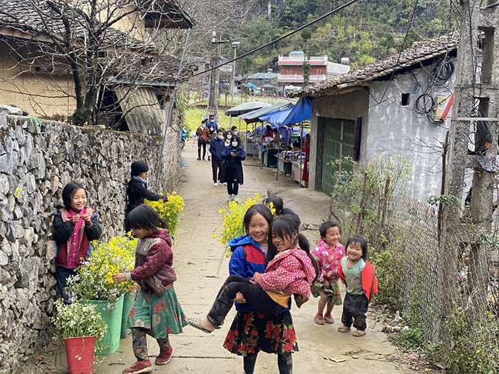 Kinh nghiệm du lịch Hà Giang dịp Tết - Lạc bước vào ngôi làng bình yên