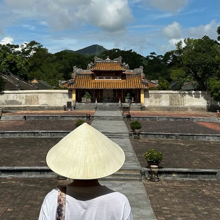 Lăng Gia Long điểm du lịch ở Hương Trà Huế