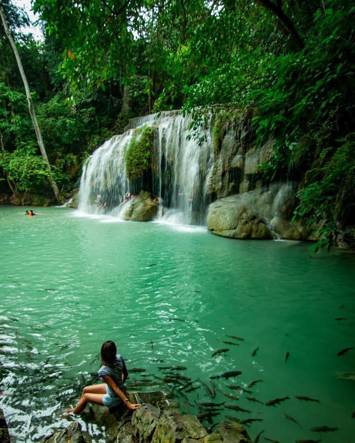 Thác Erawan là thác nước đẹp ở Thái Lan khiến du khách mê mẩn