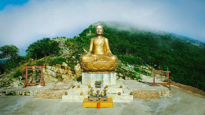 Tượng Phật Hoàng Trần Nhân Tông Yên Tử