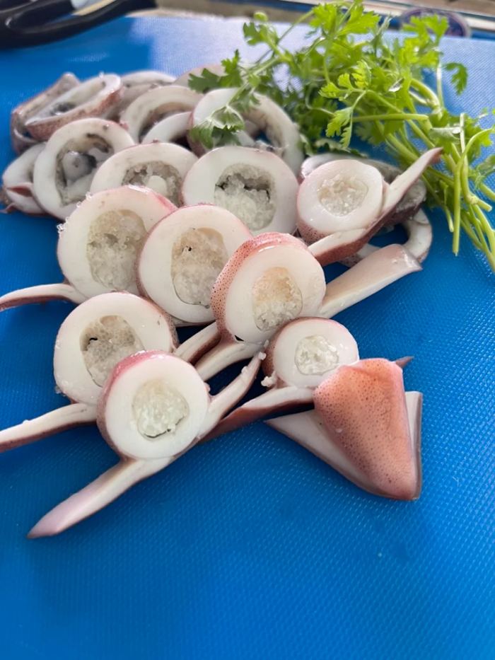 Ăn gì ở Phú Quý mực tươi