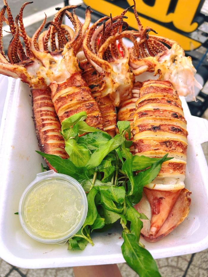 Ăn gì ở chợ Hàng Dương Cần Giờ