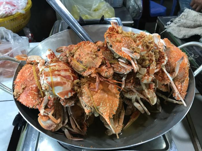 Ăn gì ở chợ Hàng Dương Cần Giờ