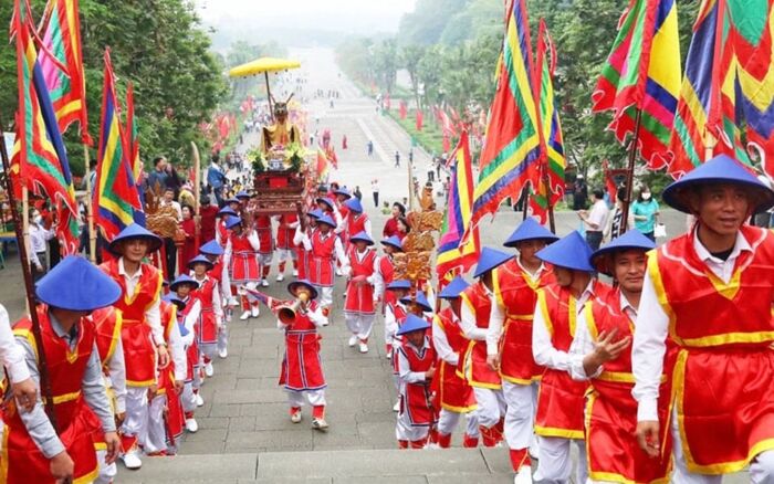 Các điểm du lịch tâm linh nổi tiếng miền Bắc - Đền Hùng, Phú Thọ