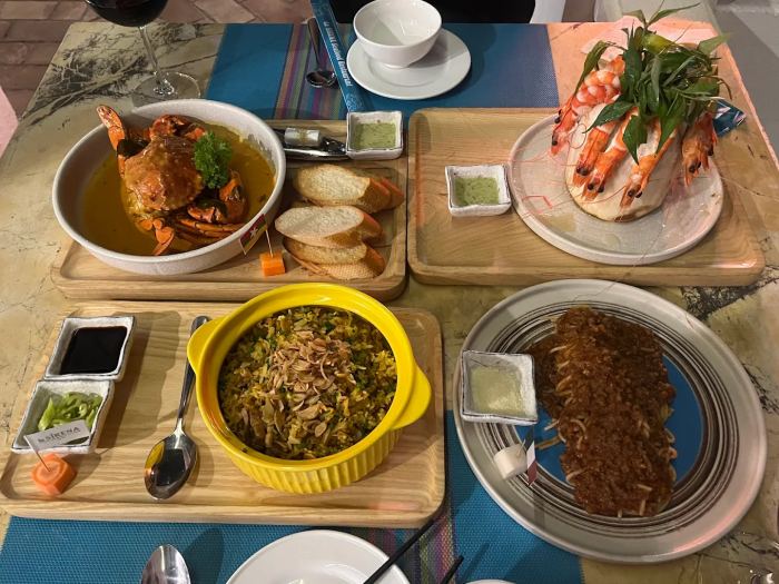 La Sirena Seafood Restaurant quán ăn ngon gần Bãi Sau Vũng Tàu La Sirena Seafood Restaurant quán ăn ngon gần Bãi Sau Vũng Tàu