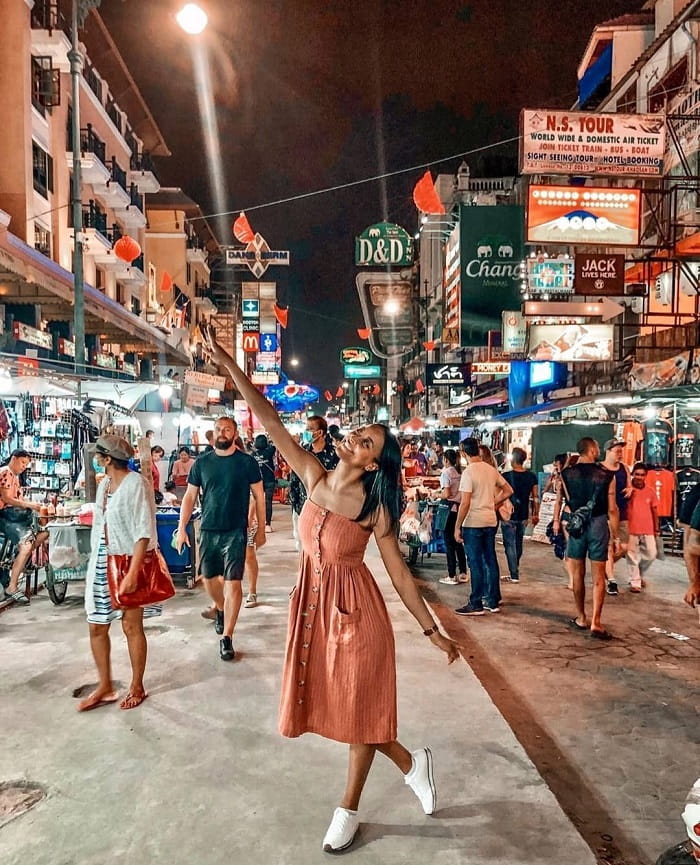 Oanh tạc phố Khao San Thái Lan