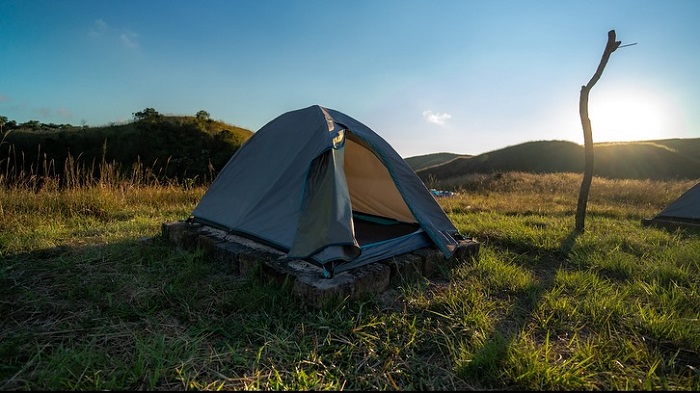 Cắm trại là hoạt động nên làm tại thác Nohkalikai 