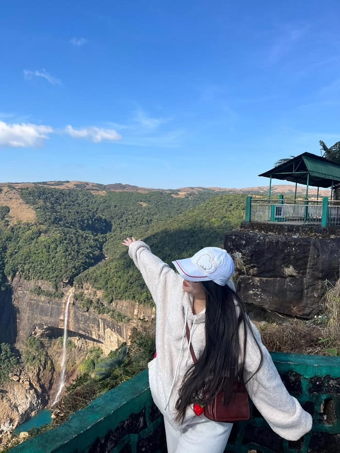 Vẻ đẹp thác Nohkalikai Ấn Độ