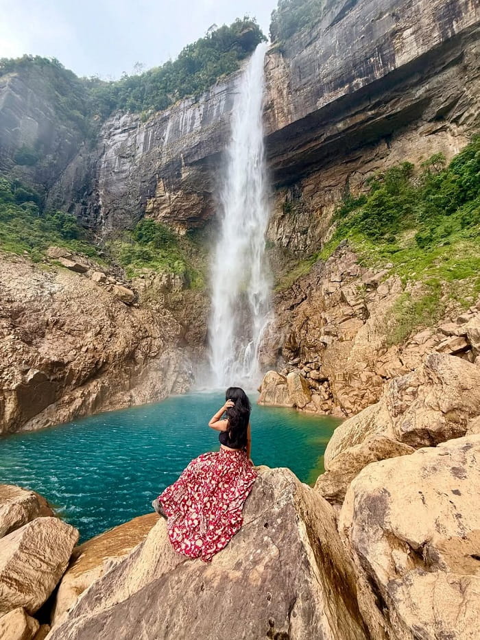 Vẻ đẹp thác Nohkalikai Ấn Độ