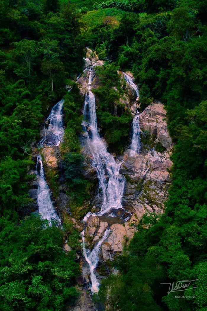 Thác Kôi Tó Kon Rẫy