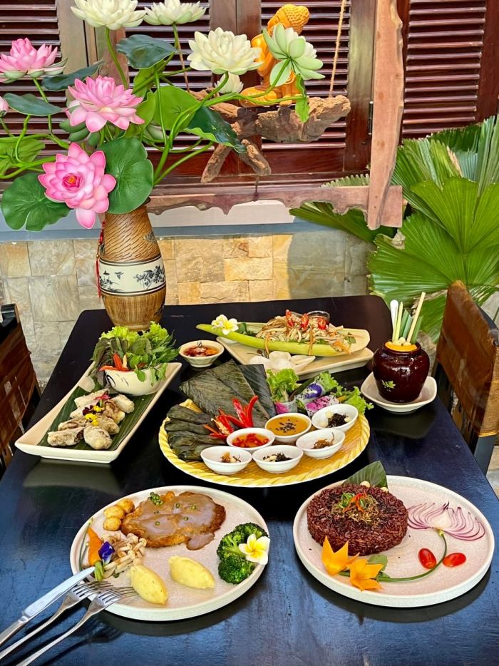 Tĩnh Garden ẩm thực chay xứ Huế