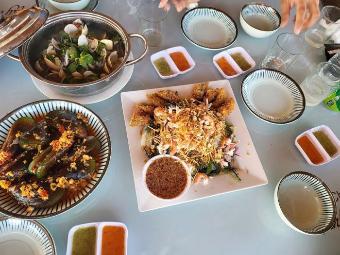 quán ăn ngon ở Vịnh Lăng Cô Làng chài