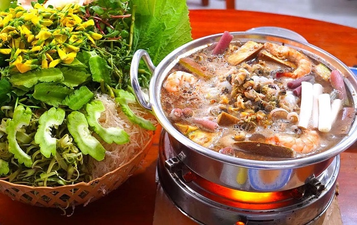 Thưởng thức lẩu mắm An Giang 