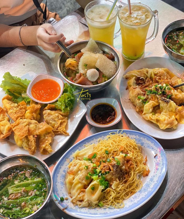 Phố ẩm thực Hà Tôn Quyền Phố ẩm thực Hà Tôn Quyền