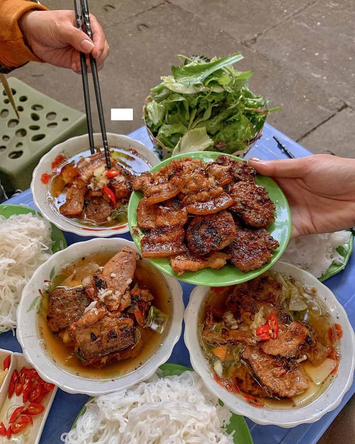 Các quán ăn sáng ngon ở Vĩnh Yên - bún chả Hà Nội 569 Hùng Vương