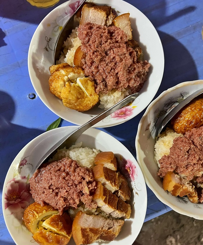 Các quán ăn sáng ngon ở Vĩnh Yên - xôi Đội Cấn