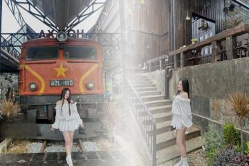 Đi cafe đường tàu sân ga Huế ngắm tàu chạy sát vách siêu chill