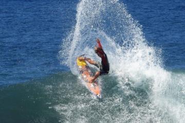 Bãi biển Keramas Bali – thiên đường cho các tay lướt sóng chuyên nghiệp