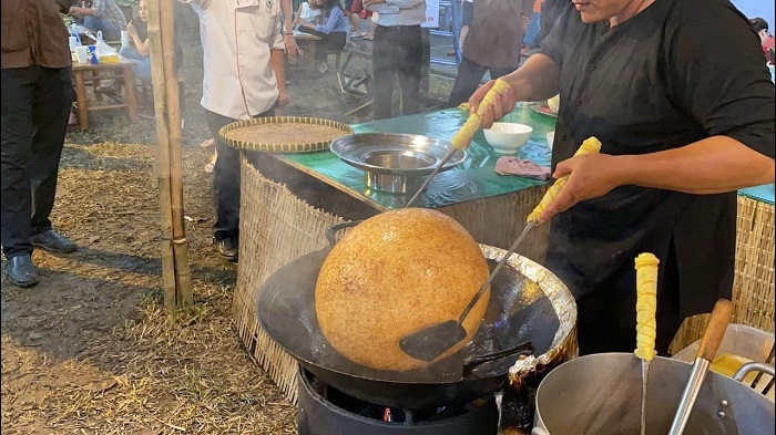 Thưởng thức xôi phồng An Giang