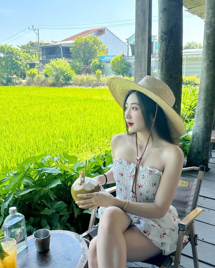 quán cafe view ruộng lúa ở Huế tiệm cafe Tụi Mình 