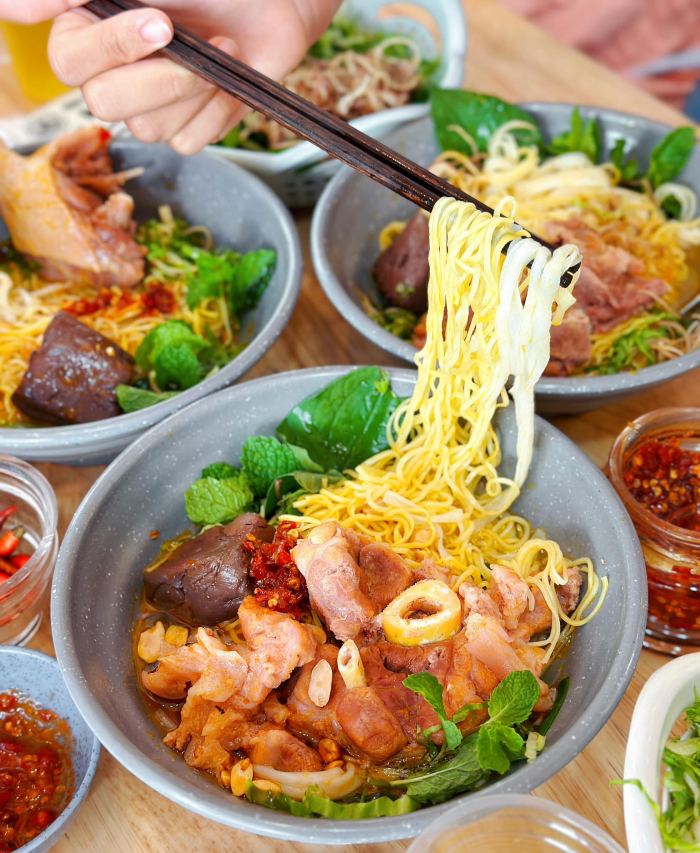 Quán mì Quảng ngon ở Nha Trang 