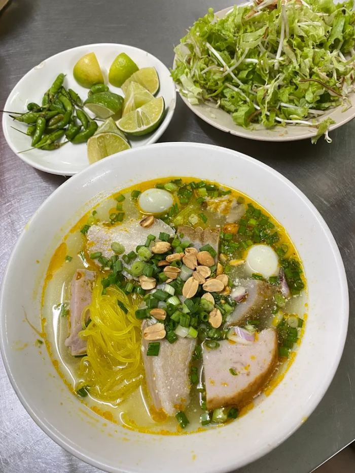 Quán mì Quảng ngon ở Nha Trang 