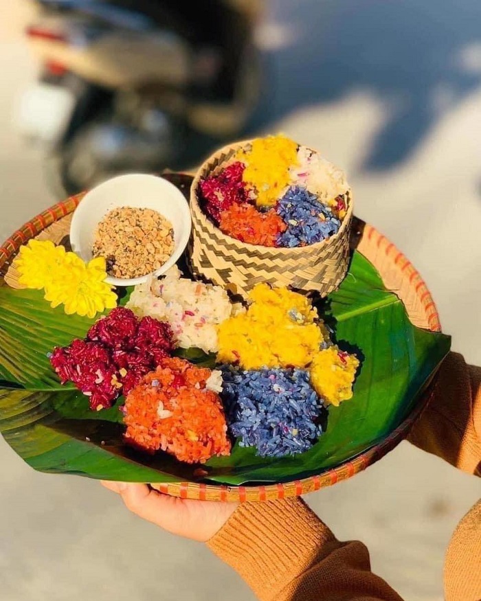 Ăn gì ở Sapa? Xôi ngũ sắc không chỉ ngon mà còn mang nhiều ý nghĩa
