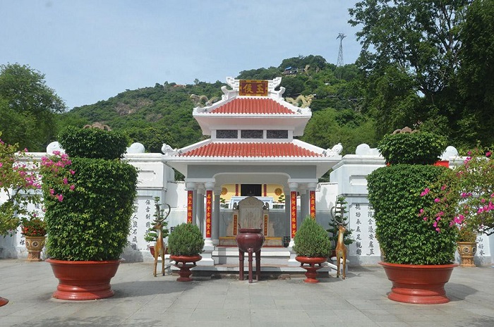 Khám phá lăng Thoại Ngọc Hầu An Giang