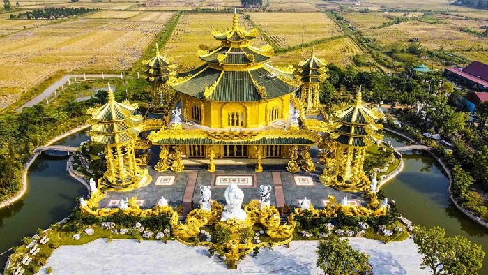 Chùa Phúc Lâm là ngôi chùa vàng trên thế giới kiến trúc cầu kỳ