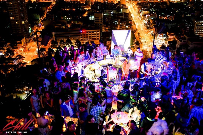 quán bar ở Thanh Hoá - Chill Sky Bar - Central Hotel