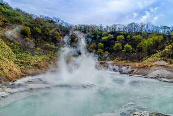 Thư giãn cực chill tại suối nước nóng Vàng Pó Lai Châu