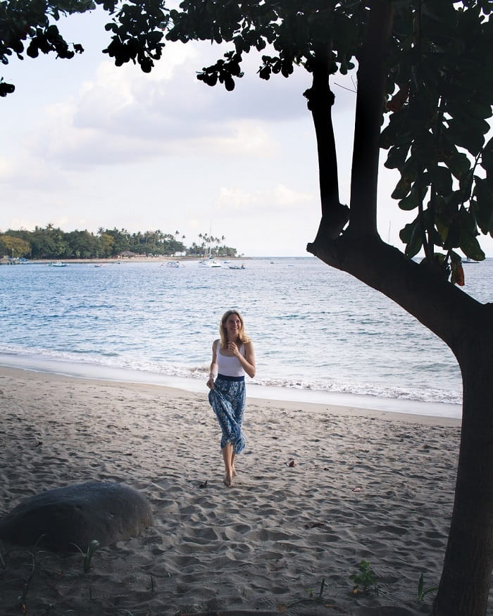 Thư giãn ở bãi biển Senggigi Indonesia