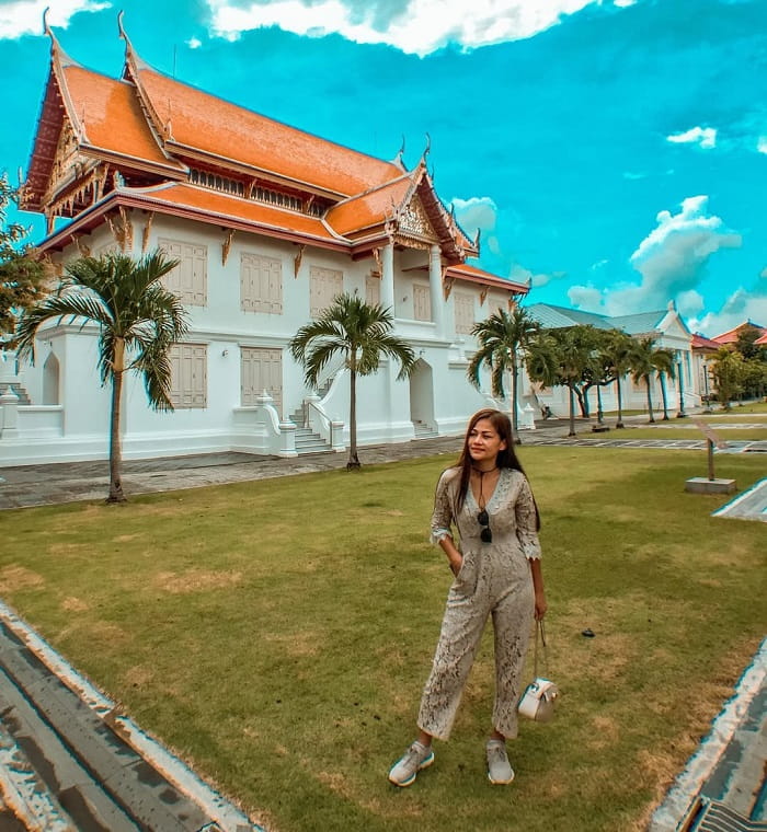 Tham quan chùa Wat Benchamabophit Bangkok