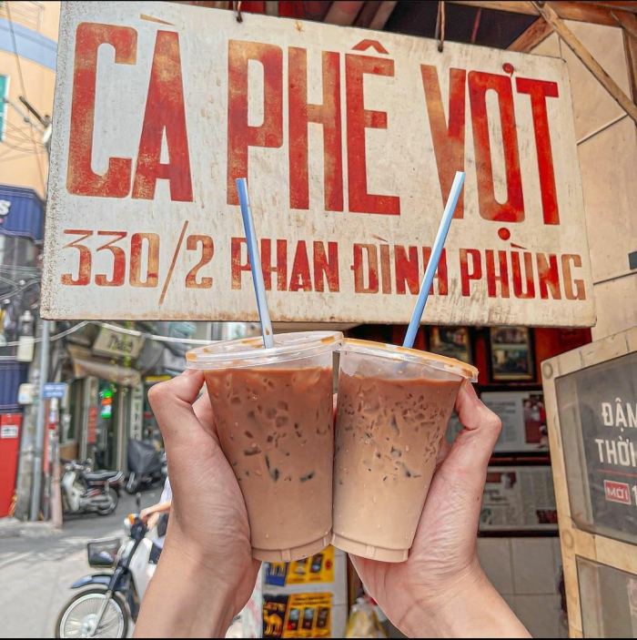 Cà phê vợt Sài Gòn quán đường Phan Đình Phùng 