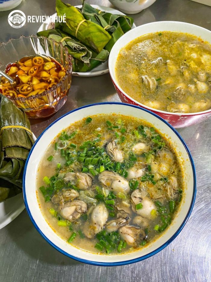 cháo hàu Lăng Cô bé thân