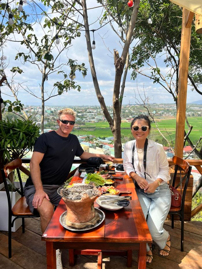 quán lẩu nướng ngon ở Pleiku Chill Lưng Chừng 