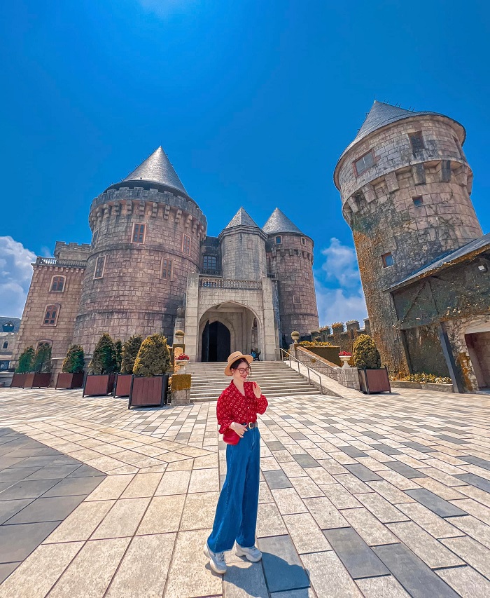 Đặt vé Bà Nà Hill tham quan làng Pháp