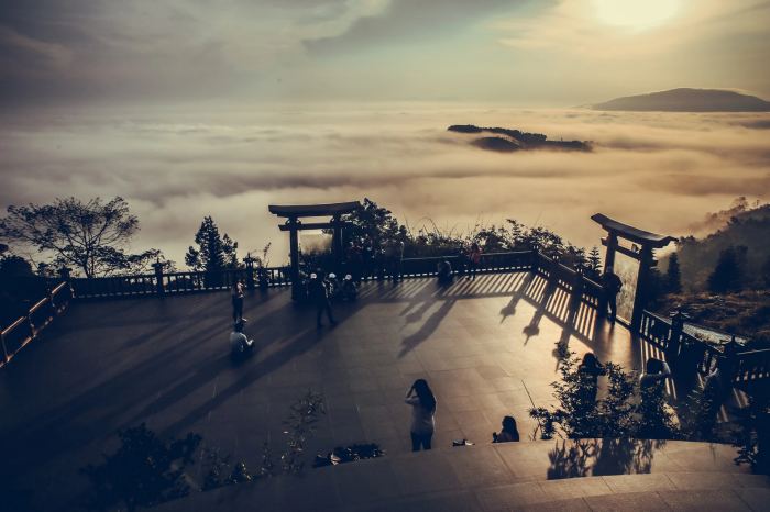 Cổng trời ở Đà Lạt Cổng trời Linh Quy Pháp Ấn 