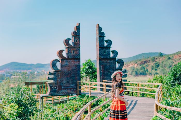 Cổng trời ở Đà Lạt  Mê Linh Garden 